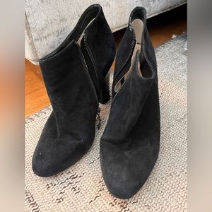 Alexandre Birman black suede ankle boots size 6